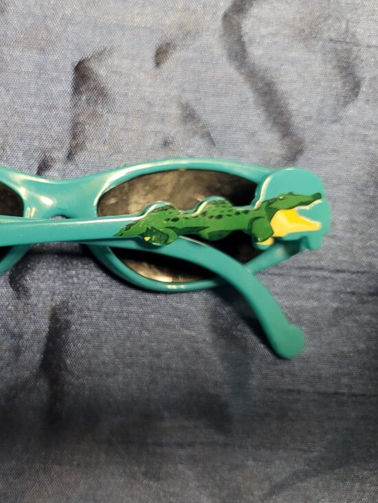 Crocodile Sunglasses Age 4y - Picture 4 of 5